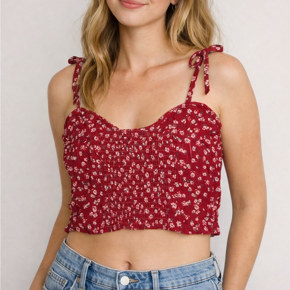 Chic Floral Red Crop Top with Tied Straps